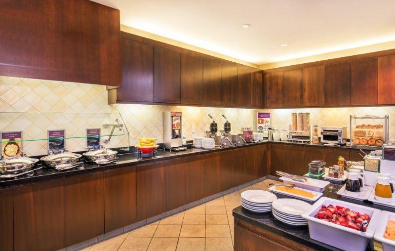 Отель Residence Inn Portland Downtown Waterfront