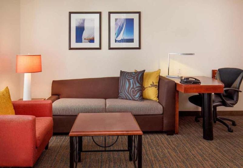 Отель Residence Inn Portland Downtown Waterfront