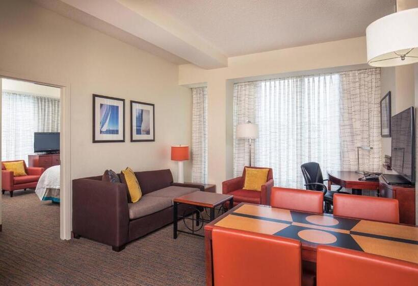 Отель Residence Inn Portland Downtown Waterfront