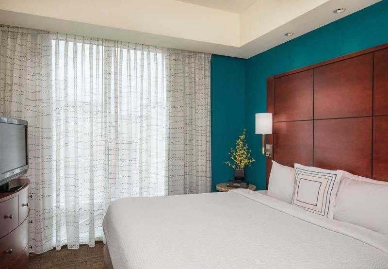 Отель Residence Inn Portland Downtown Waterfront