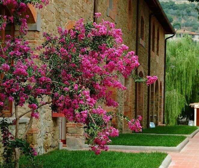 乡村酒店  Agriturismo Antico Borgo Poggitazzi