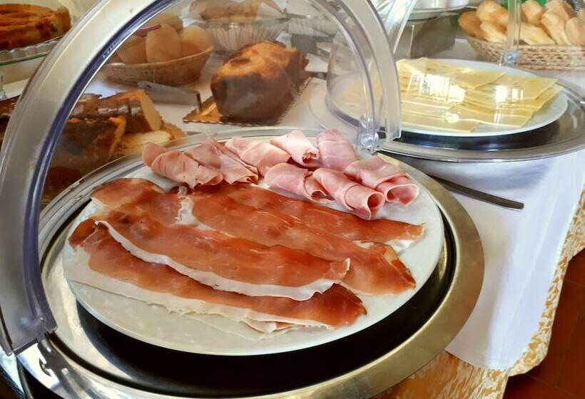 乡村酒店  Agriturismo Antico Borgo Poggitazzi