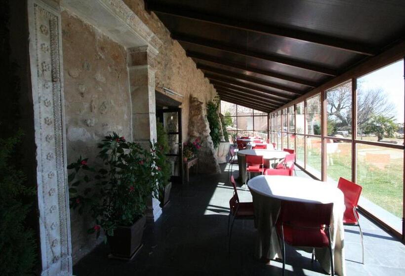 فندق ريفى Antiguo Palacio De Atienza