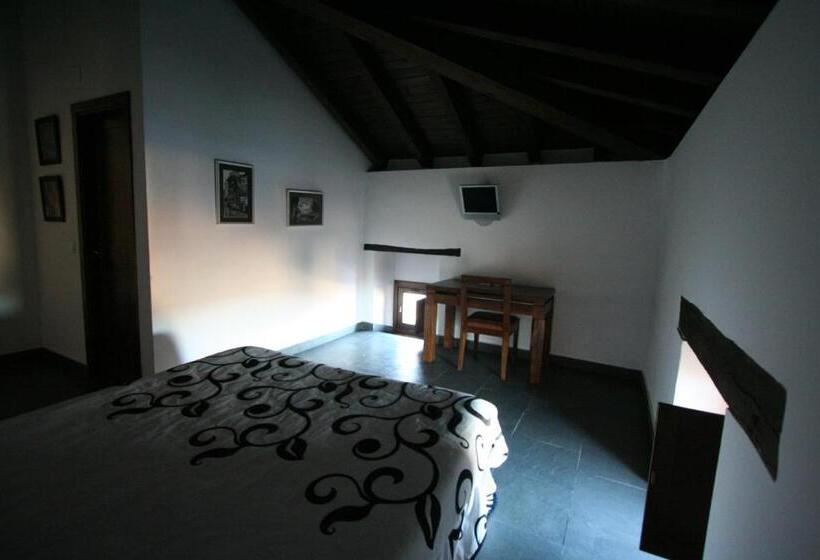 فندق ريفى Antiguo Palacio De Atienza