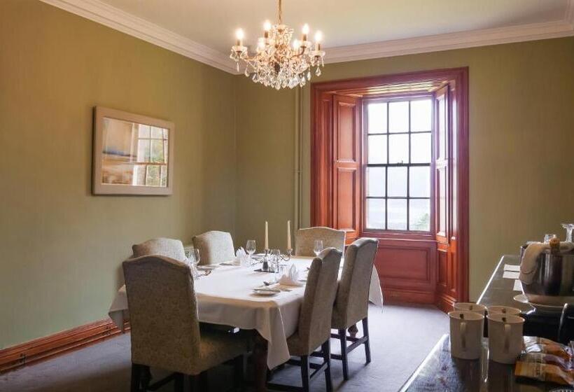 فندق ريفى Glencoe House