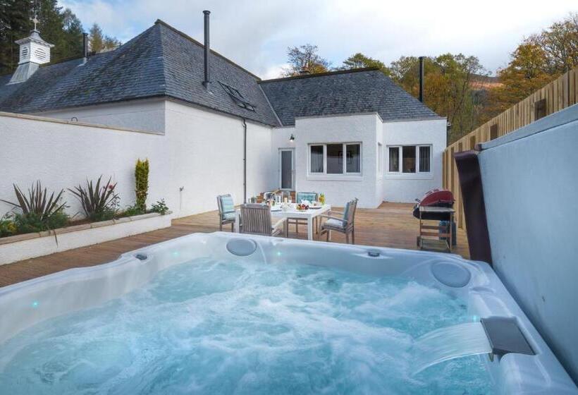 فندق ريفى Glencoe House