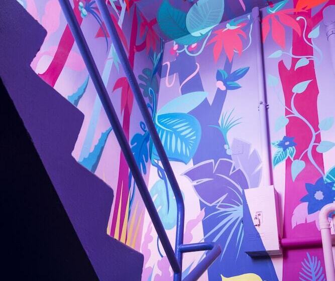 Shoreline Hotel Waikiki