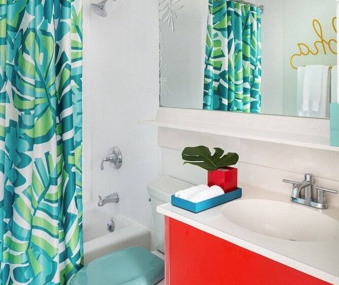 Shoreline Hotel Waikiki