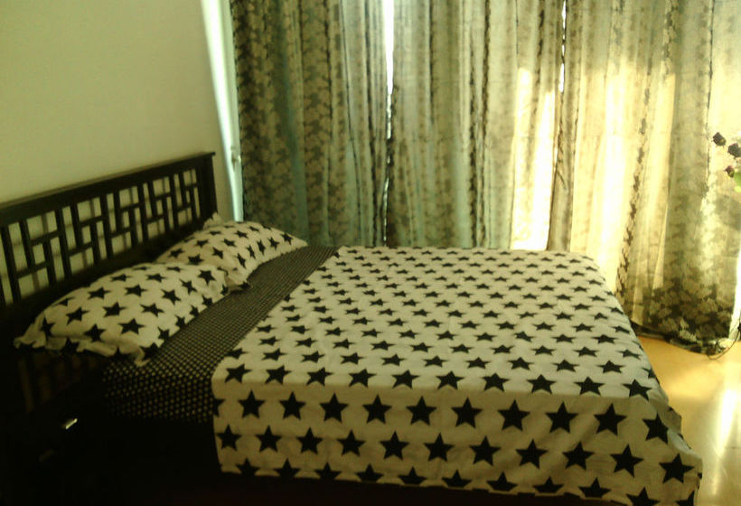 Отель Baywatch Tower