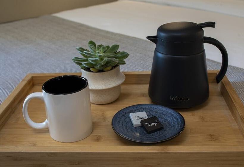 هتل The Lloyd Stamford, Tapestry Collection By Hilton