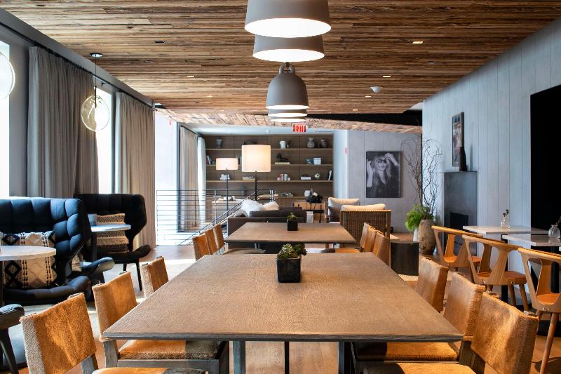 هتل The Lloyd Stamford, Tapestry Collection By Hilton