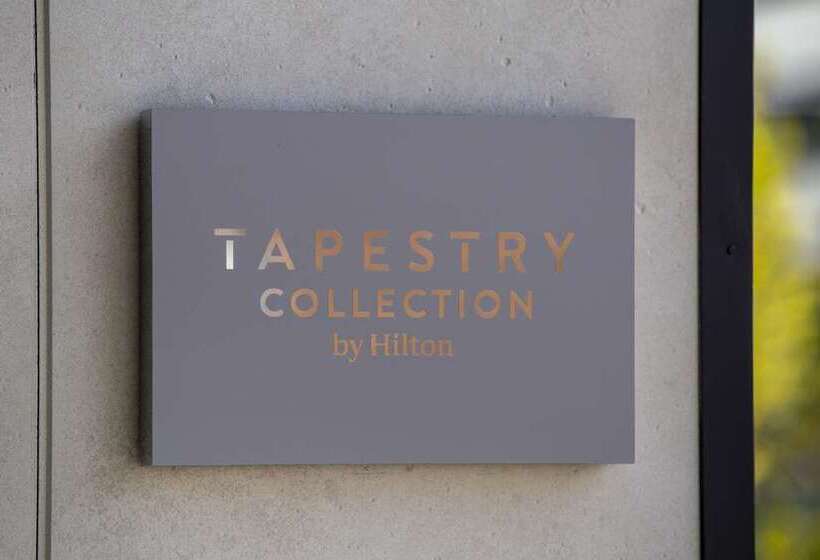 هتل The Lloyd Stamford, Tapestry Collection By Hilton