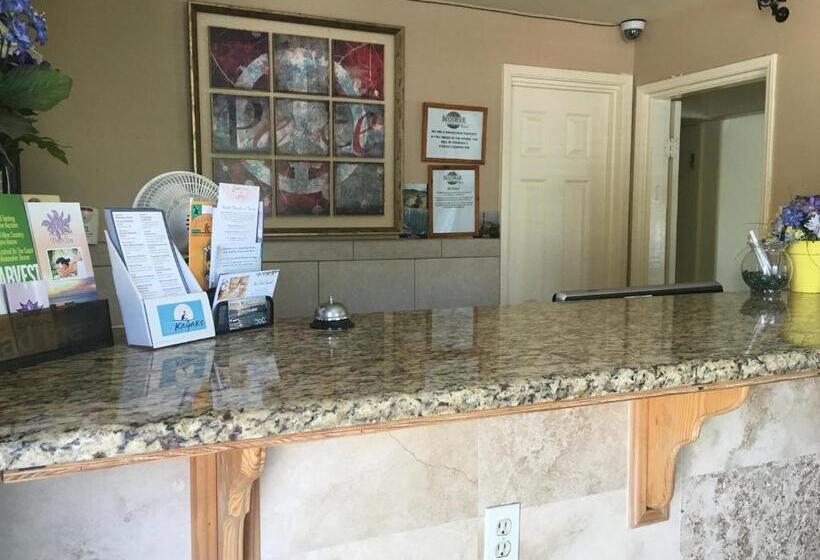 فندق The Palomar Inn