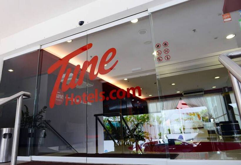 Tune Hotel Waterfront Kuching
