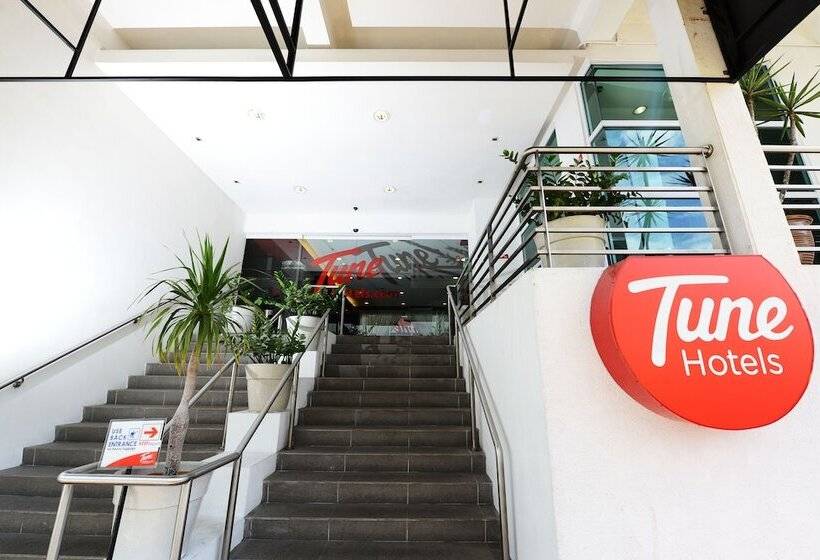Tune Hotel Waterfront Kuching