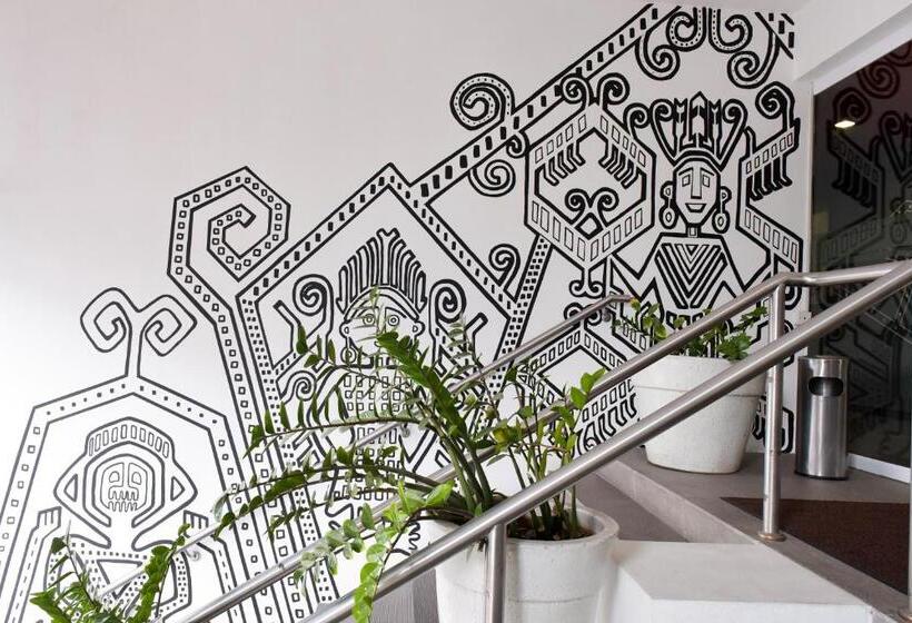 Tune Hotel Waterfront Kuching