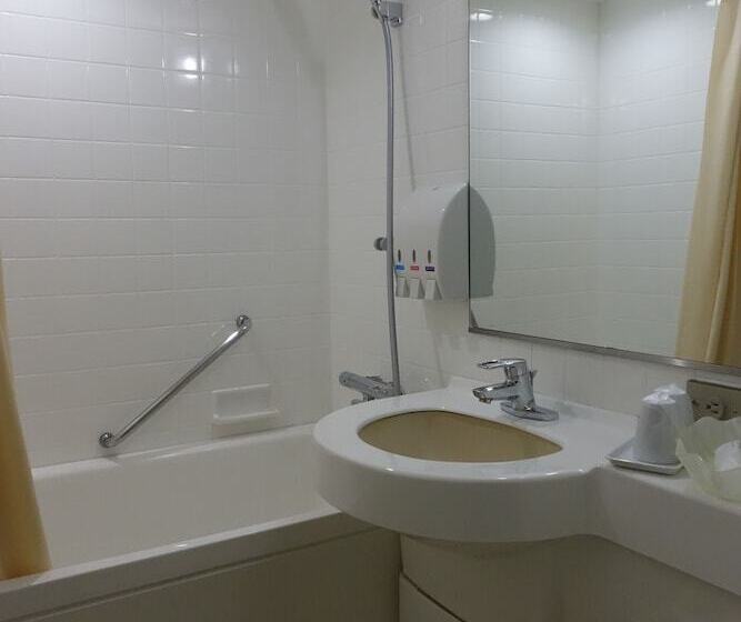 Отель Urayasu Beaufort