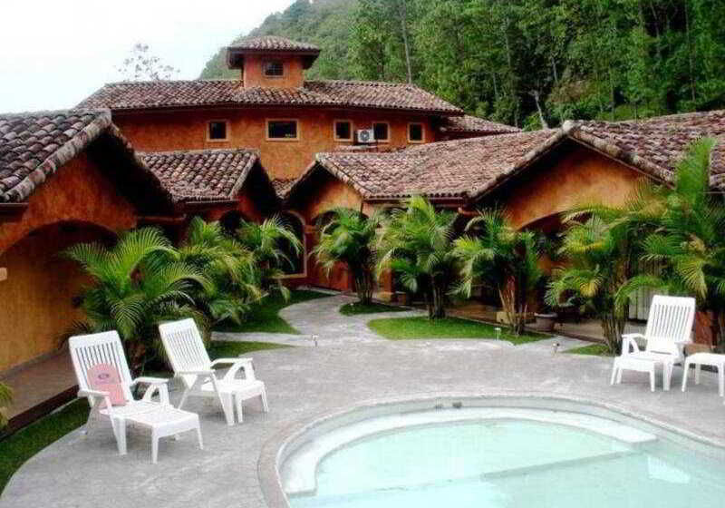 فندق Valle Escondido Wellness Resort