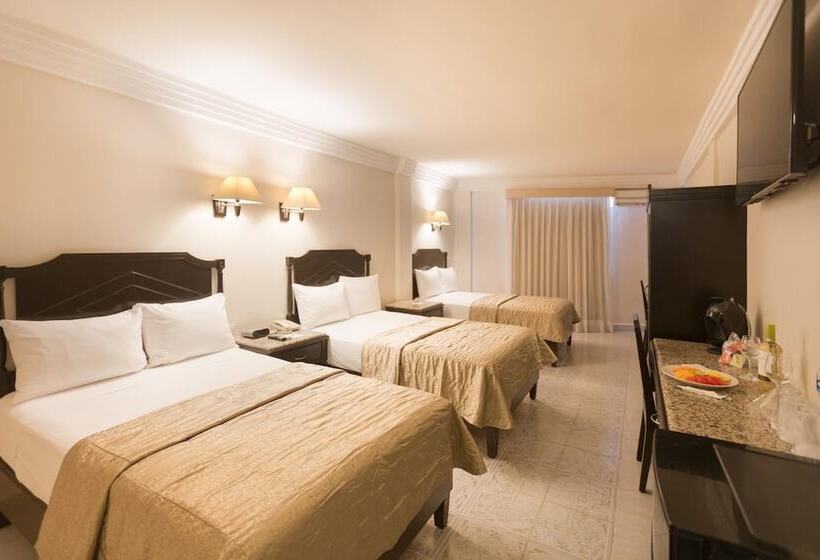 Отель Victoria Merida