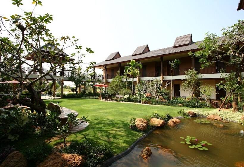 Mae Jo Golf Resort & Spa