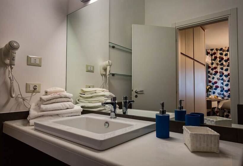 Marbela Apartments & Suites