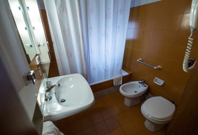 Marbela Apartments & Suites