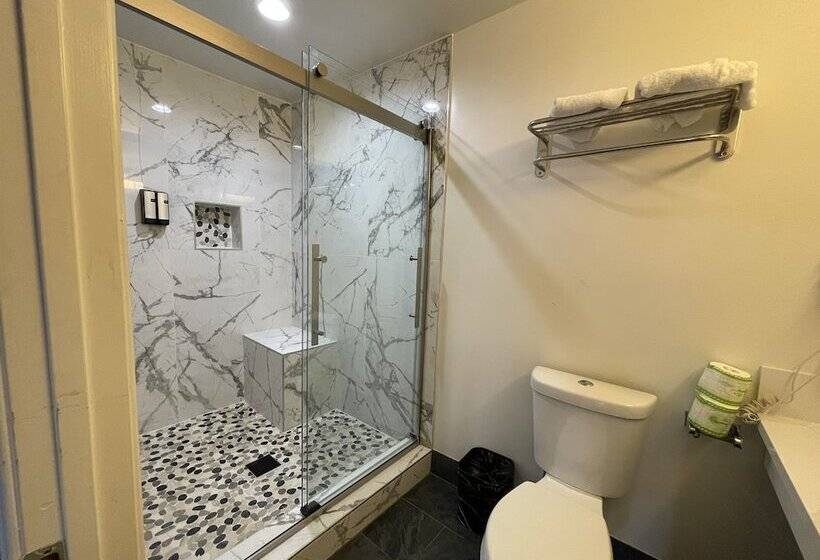 فندق على الطريق La Casa Inn