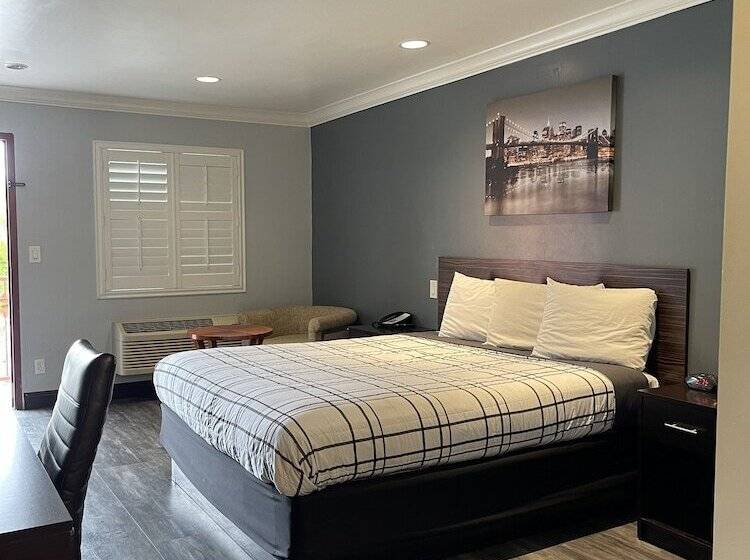 فندق على الطريق La Casa Inn