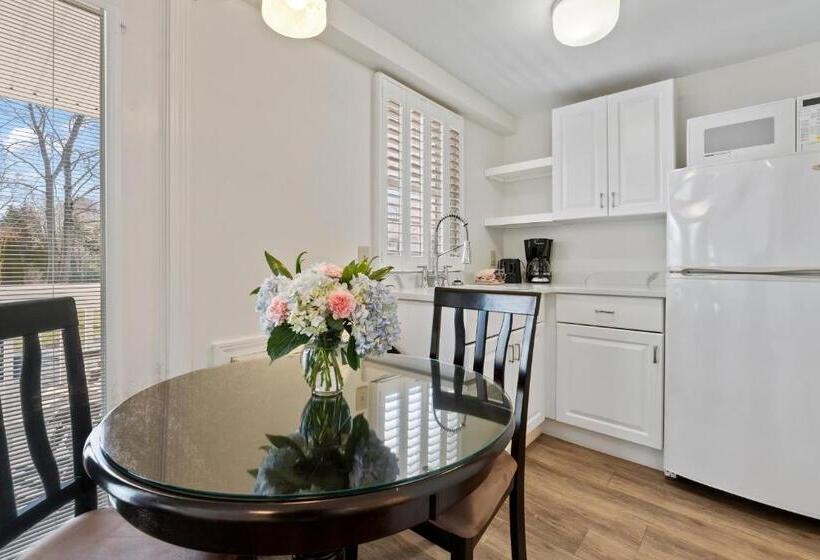 Pink Blossoms Resort