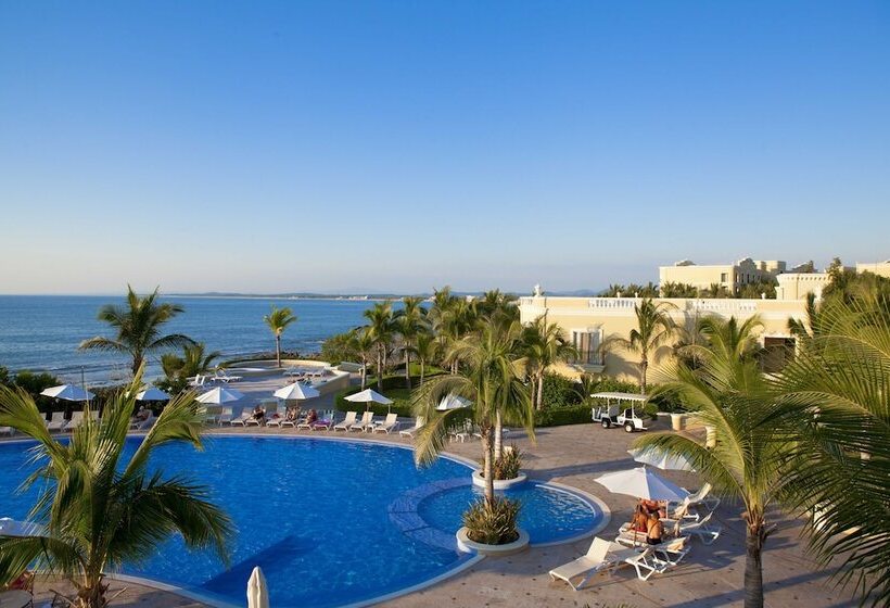 Pueblo Bonito Emerald Luxury Villas & Spa All Inclusive