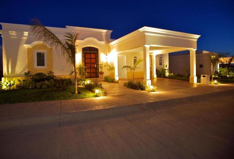 Pueblo Bonito Emerald Luxury Villas & Spa All Inclusive