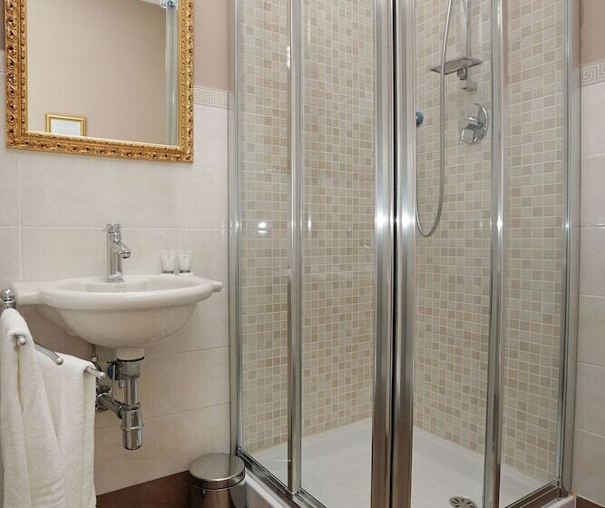 اقامتگاه Dg Prestige Room