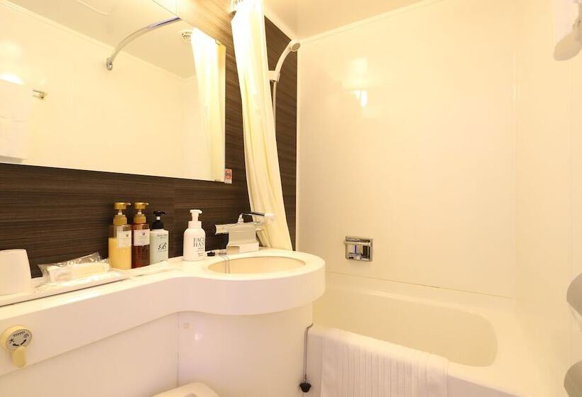 Smile Hotel Tokyo Ayase Ekimae