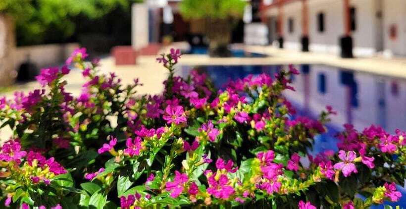Surintra Boutique Resort