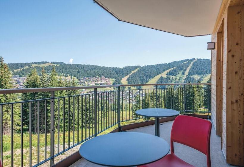 Belambra Clubs Les Saisies   Les Embrunes   Ski Pass Included