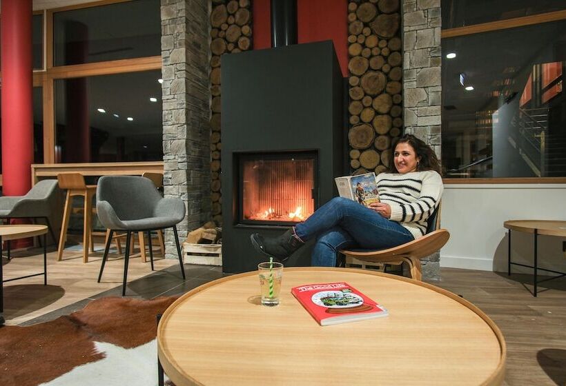 Belambra Clubs Les Saisies   Les Embrunes   Ski Pass Included