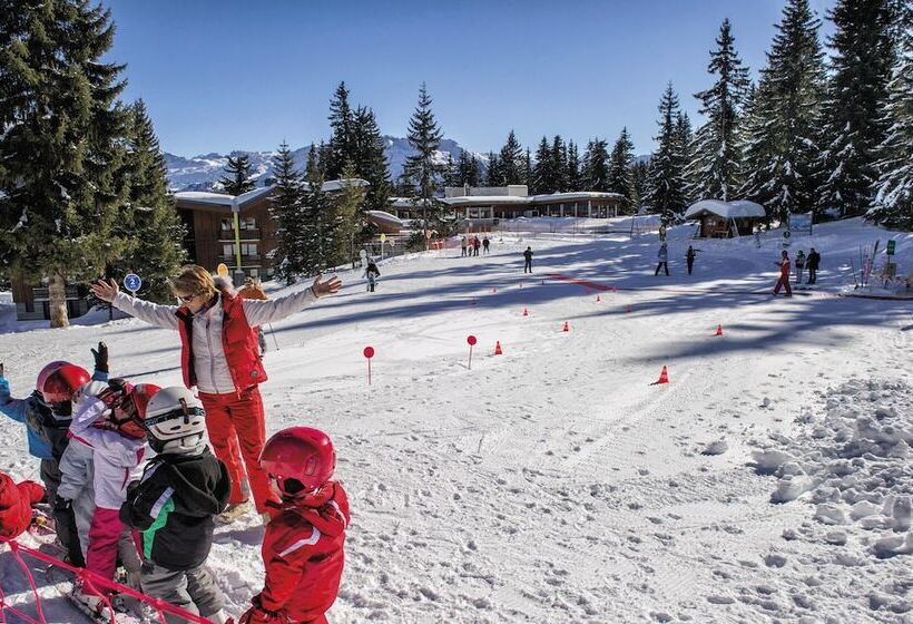 Belambra Clubs Les Saisies   Les Embrunes   Ski Pass Included