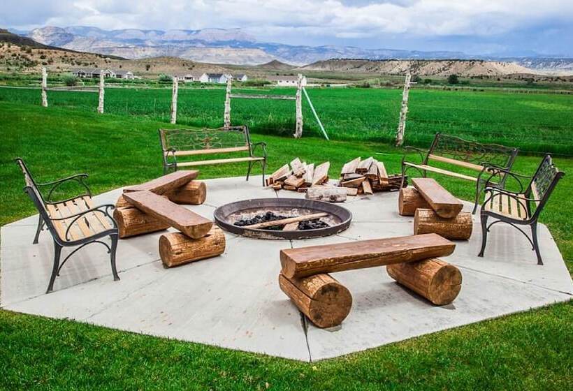 Bryce Country Cabins