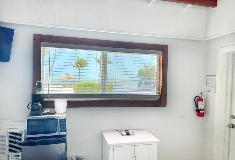 Drop Anchor Resort & Marina