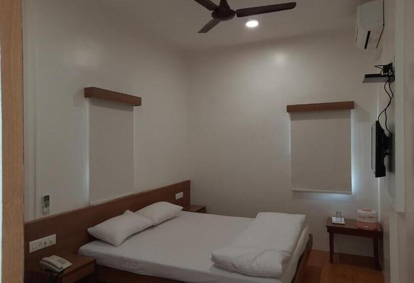 酒店 Bhooshan Sivajinagar