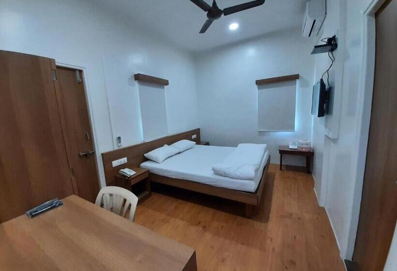 酒店 Bhooshan Sivajinagar