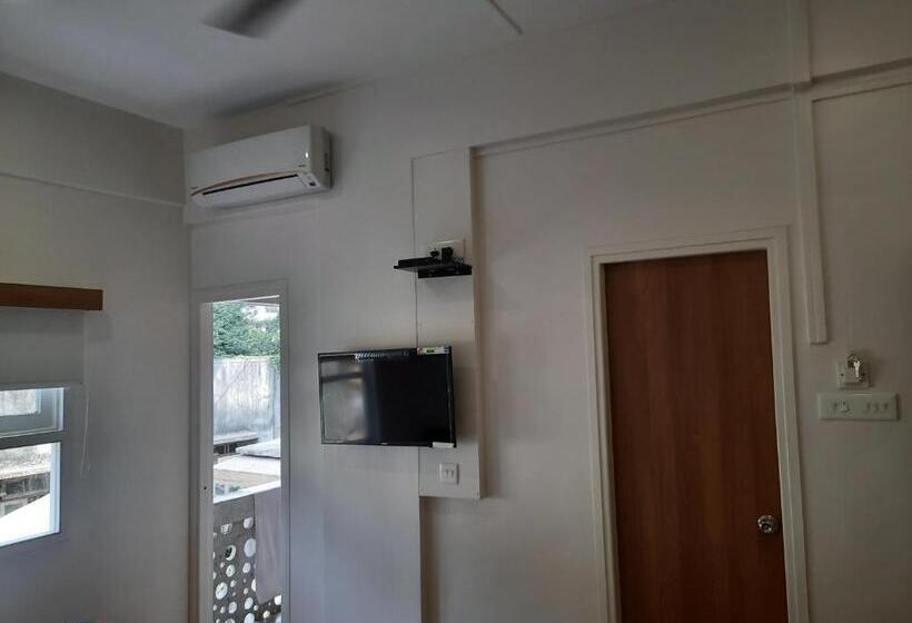 酒店 Bhooshan Sivajinagar