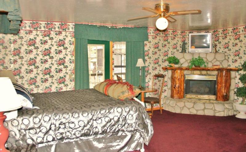 酒店 Black Forest Lodge