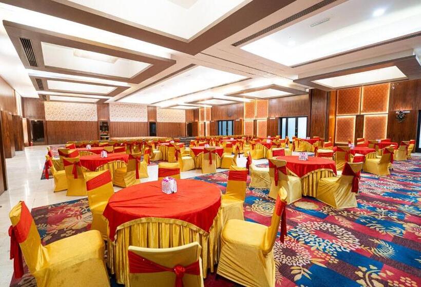 ホテル Celebration   Raipur