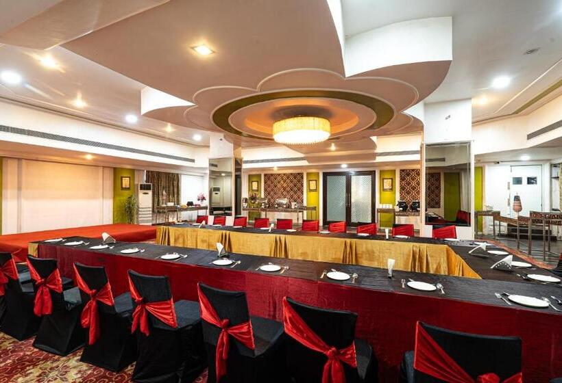 ホテル Celebration   Raipur