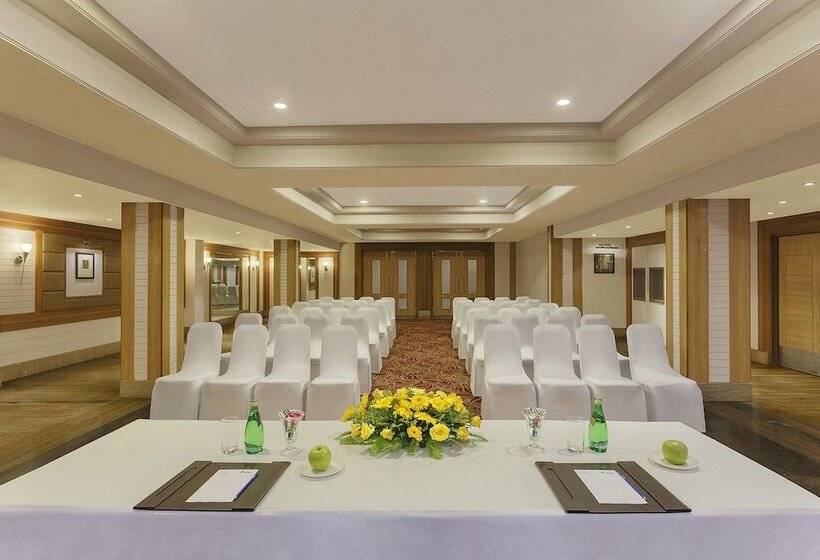 酒店 City Heart Sarovar Portico