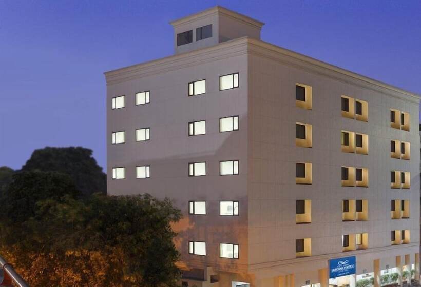 Отель City Heart Sarovar Portico