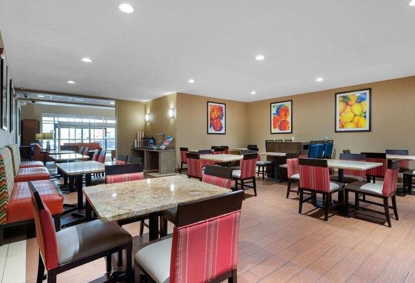 فندق Comfort Suites Southfield Detroit