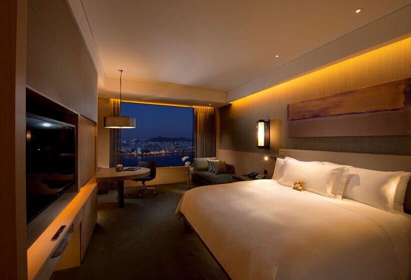Отель Conrad Seoul