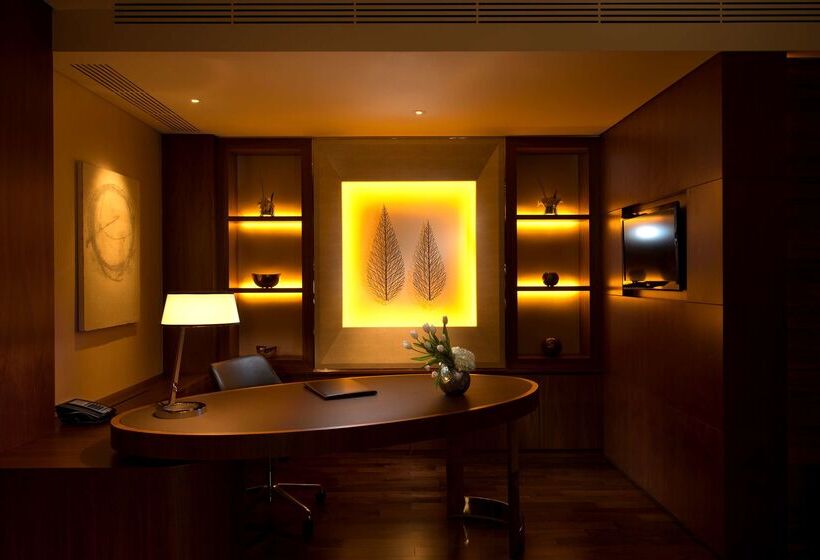 Отель Conrad Seoul